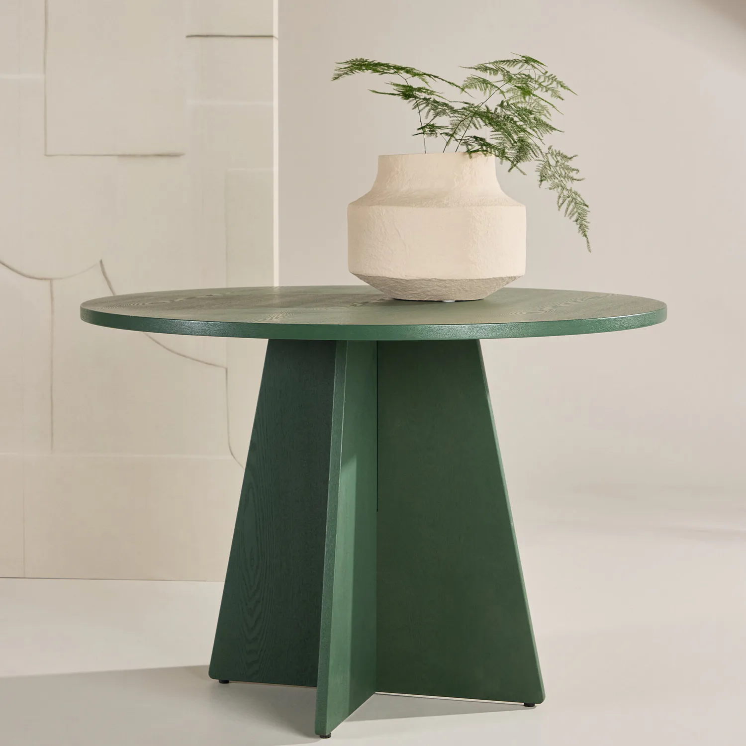 Bootcut Dining Table - Olive Green / Olive Green MDF, Veneer Matbord Venture Home Bootcut Ø110 cm