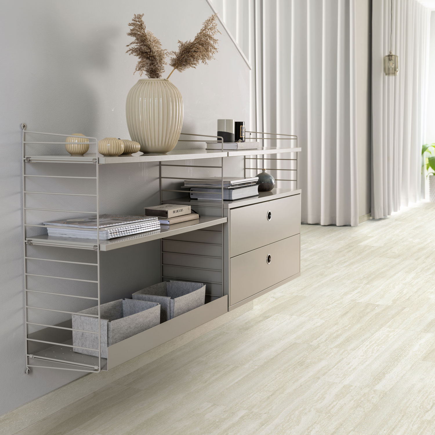 Vinylgolv Pergo Isefjord Pad Pro Ivory Travertine