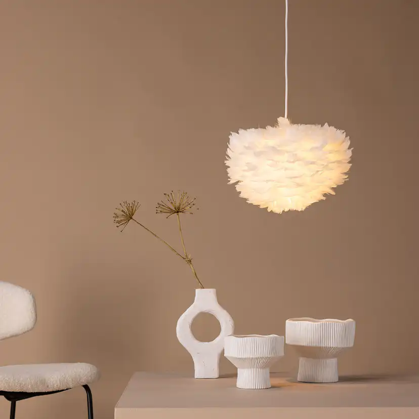 Nicola - Small Pendant Lamp - White / White artificial feath Vit