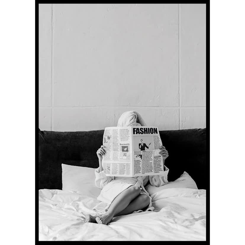 Poster Gallerix Reading In Bed