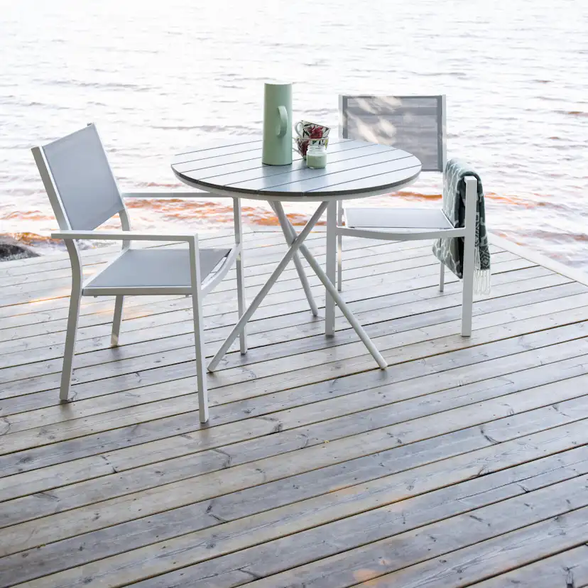 Cafégrupp Venture Home Pincy Ø 90 med 2 Copacabana Matstolar