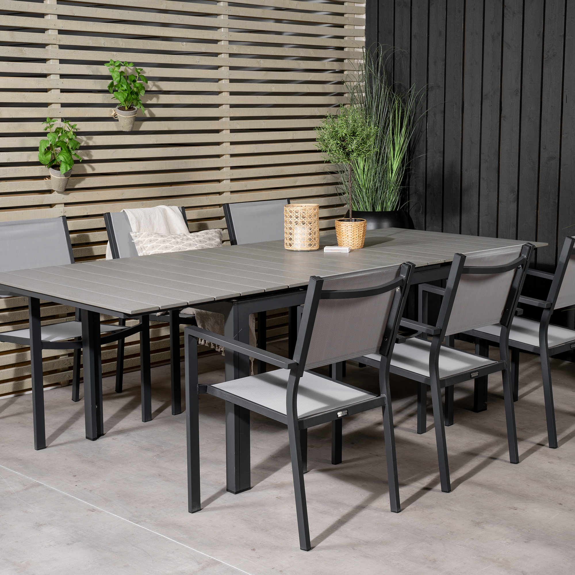 Matgrupp Venture Home Lova 160/240 med 6 Copacabana Karmstolar