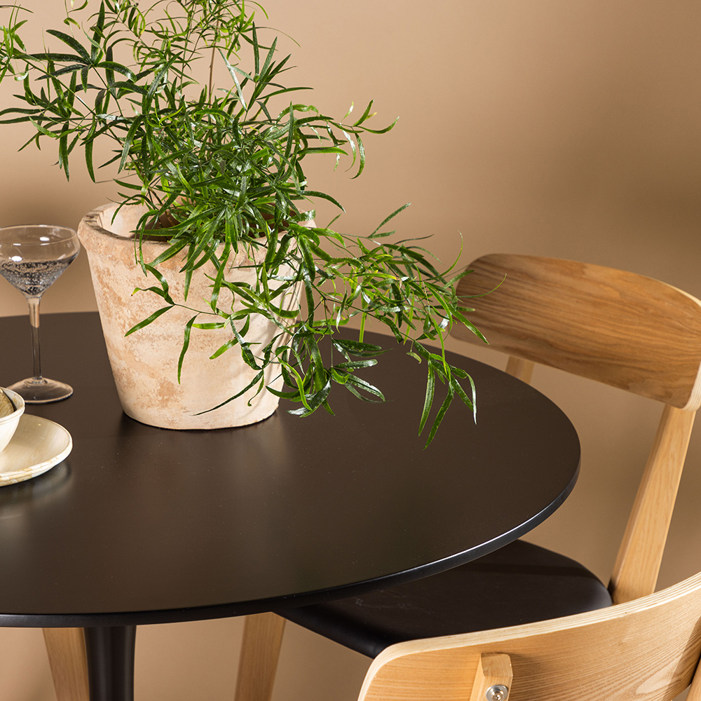 Matgrupp Venture Home Glade Ø 100 cm med 4 Sanjos Stolar