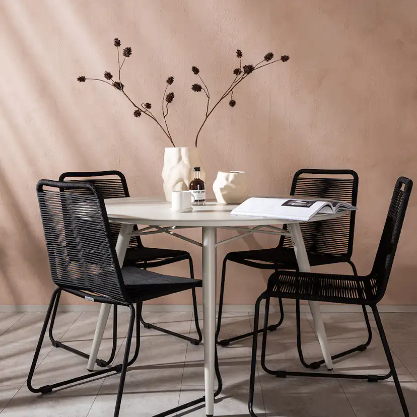 Matgrupp Utomhus Venture Home Lina Ø120 cm med 4 Lindos Trädgårdsstolar