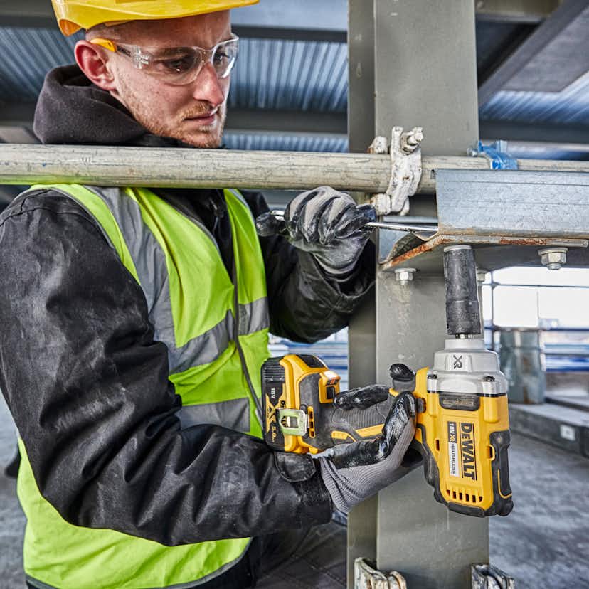 Mutterdragare DCF894NT Dewalt 18 V Utan batteri