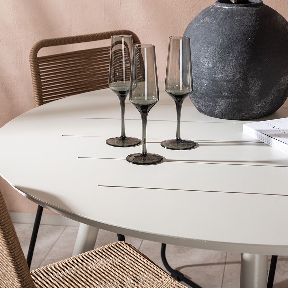 Matgrupp Utomhus Venture Home Lina med 4 Black Trädgårdsstolar