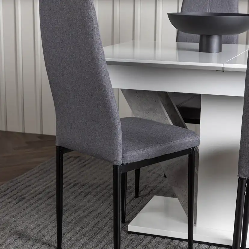Matgrupp Venture Home Disa med 4 Petra Stolar