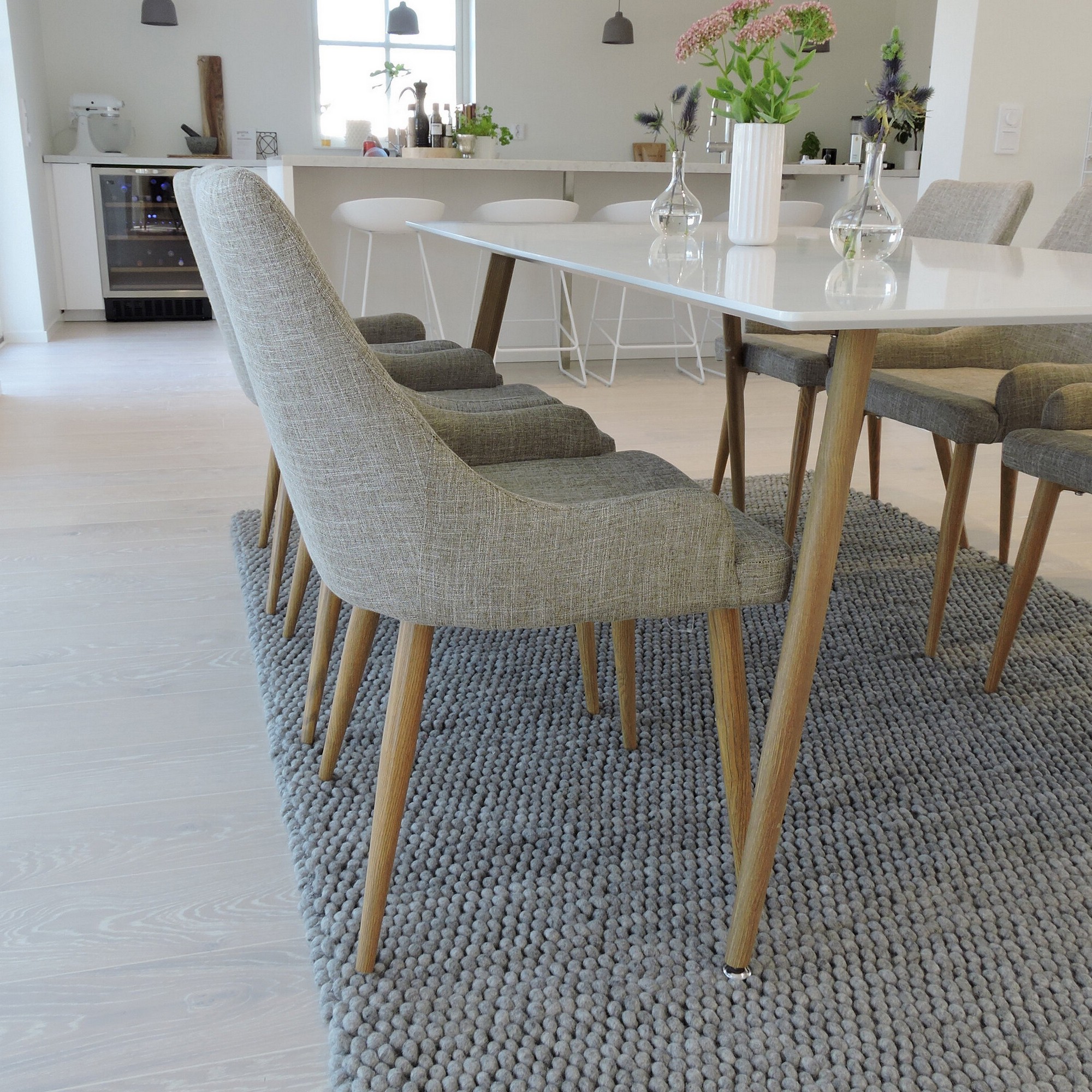 Matgrupp Venture Home Polar med 6st Plaza Stolar