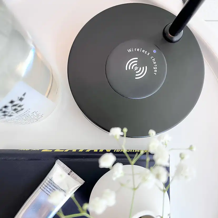 Bordslampa Aneta Tabela