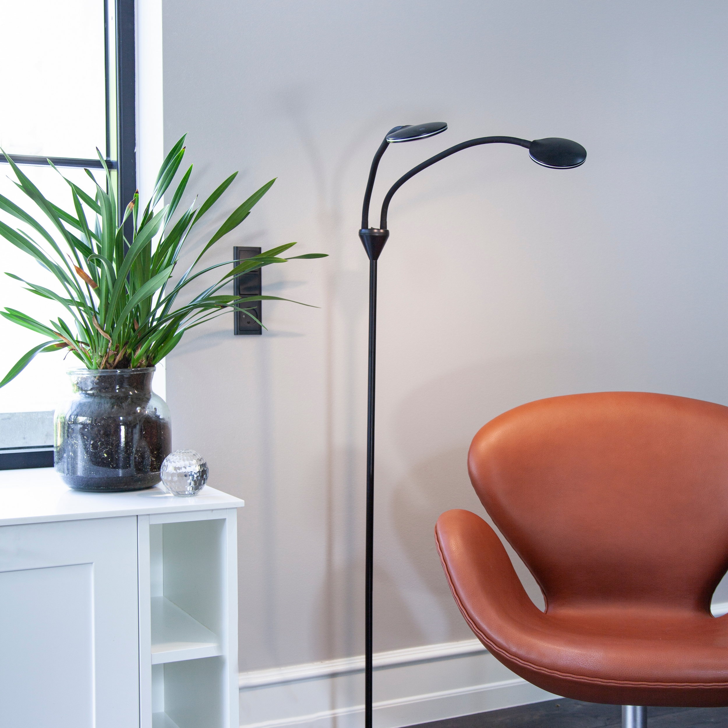 Golvlampa Halo Design Fix LED 2L