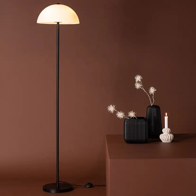 Golvlampa Venture Home Ferrand