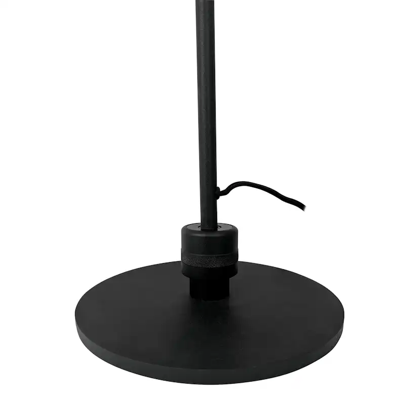 Bordslampa Dyberg Larsen Lotus