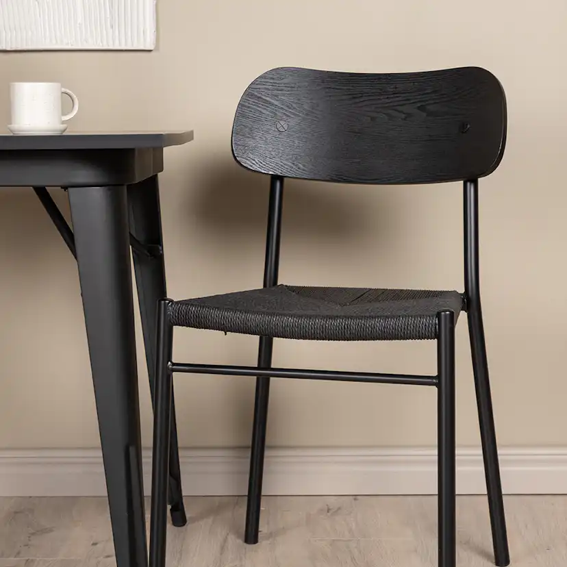 Matgrupp Venture Home Tempe med 2 Polly Stolar