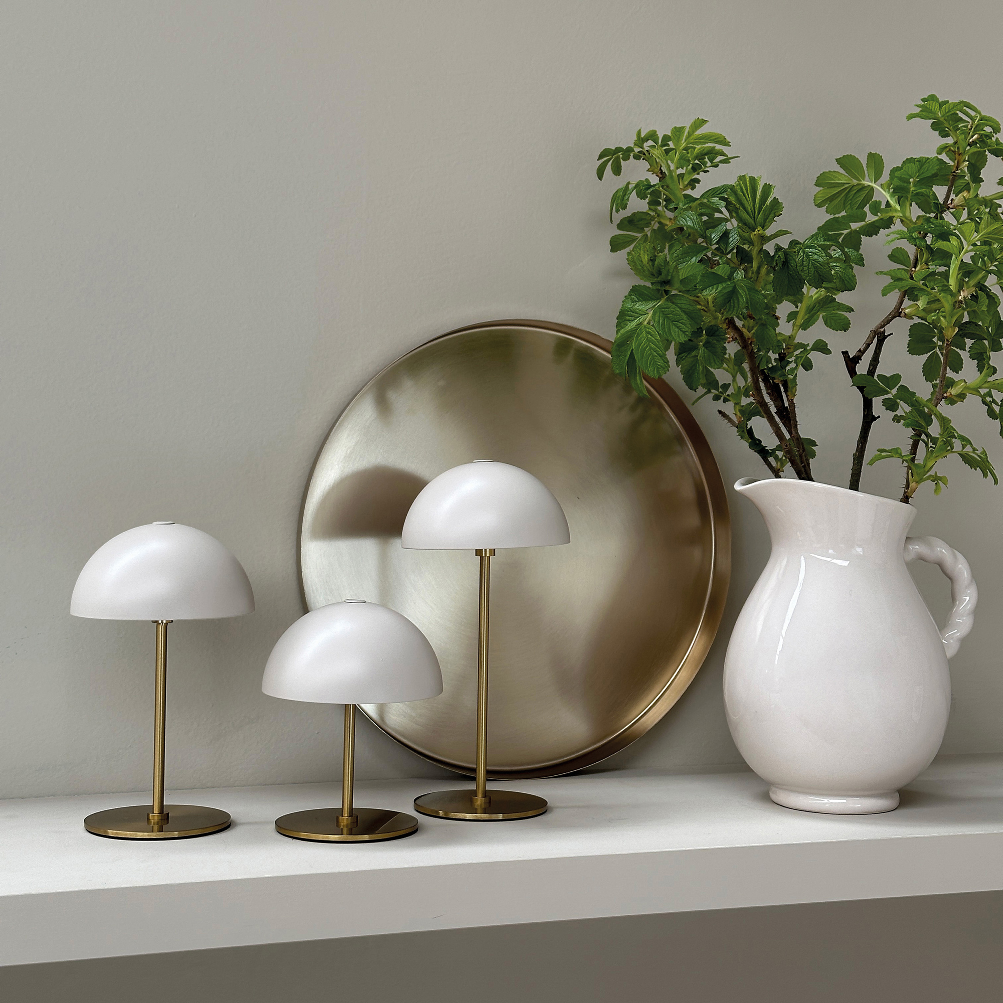 Bordslampa Dyberg Larsen Along Mini 3-pack med Bricka