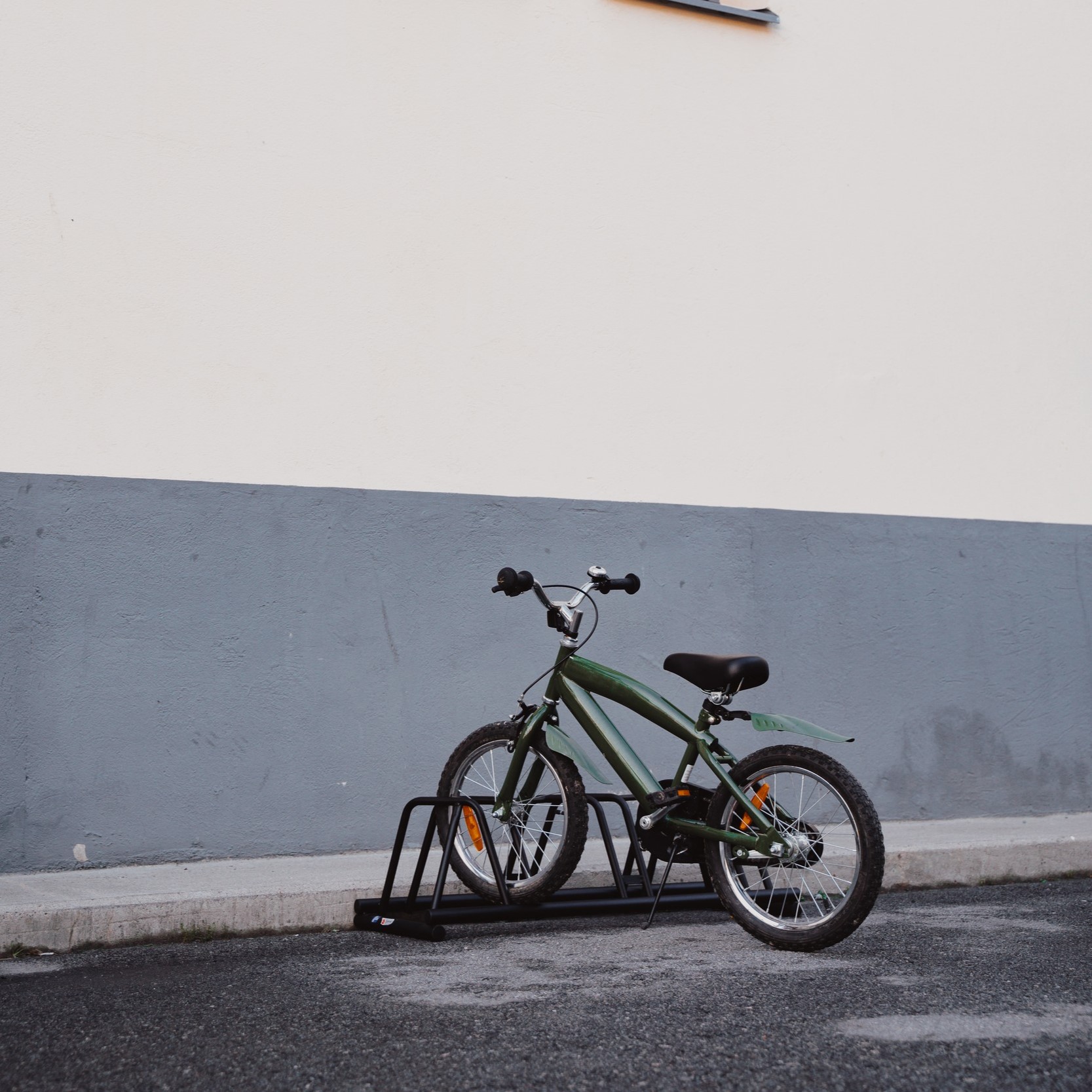 153 Cykelställ 3-platser. Svart Svart