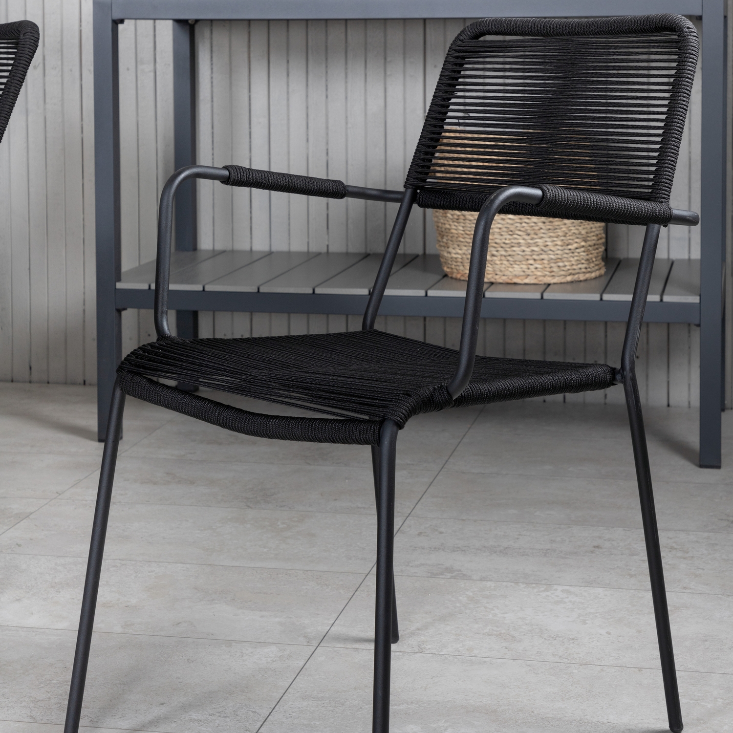 Virya Dining Table - Black Alu / Grey Glass - big table+Lind Svart