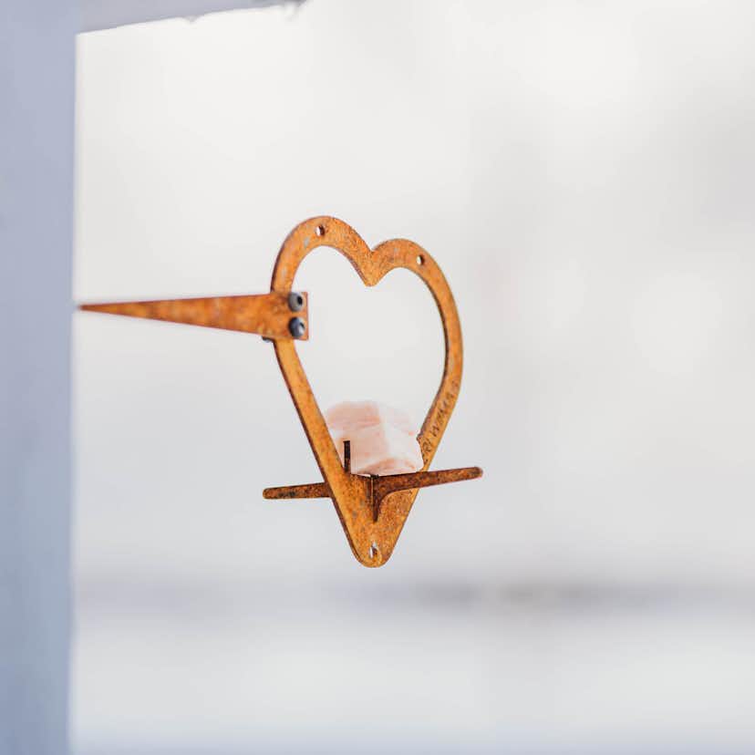 Fågelmatare GrillSymbol Petteri Wiimaa Heart