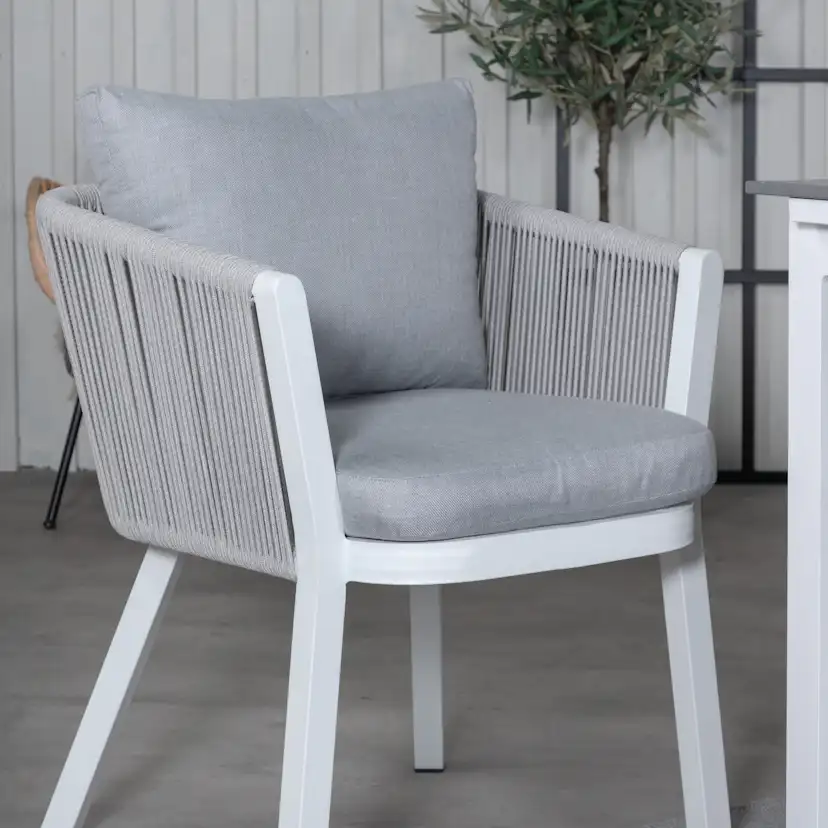 Matgrupp Venture Home Lova med 4 Virya Matstolar