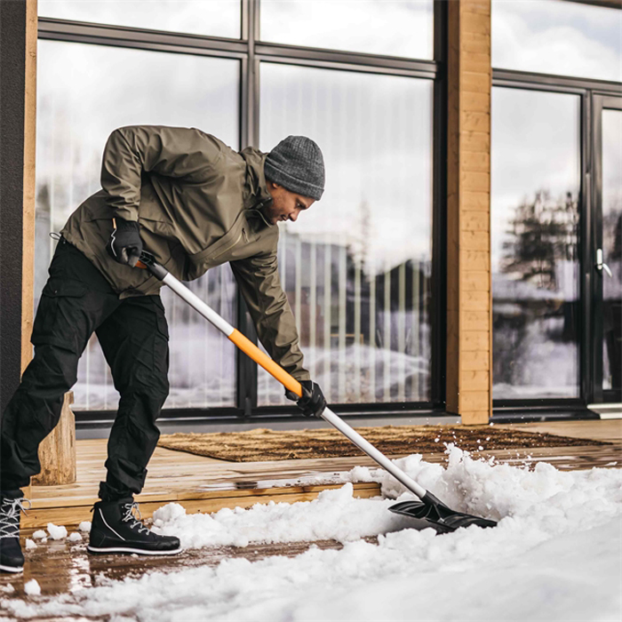Snöraka Fiskars X-Series Roller