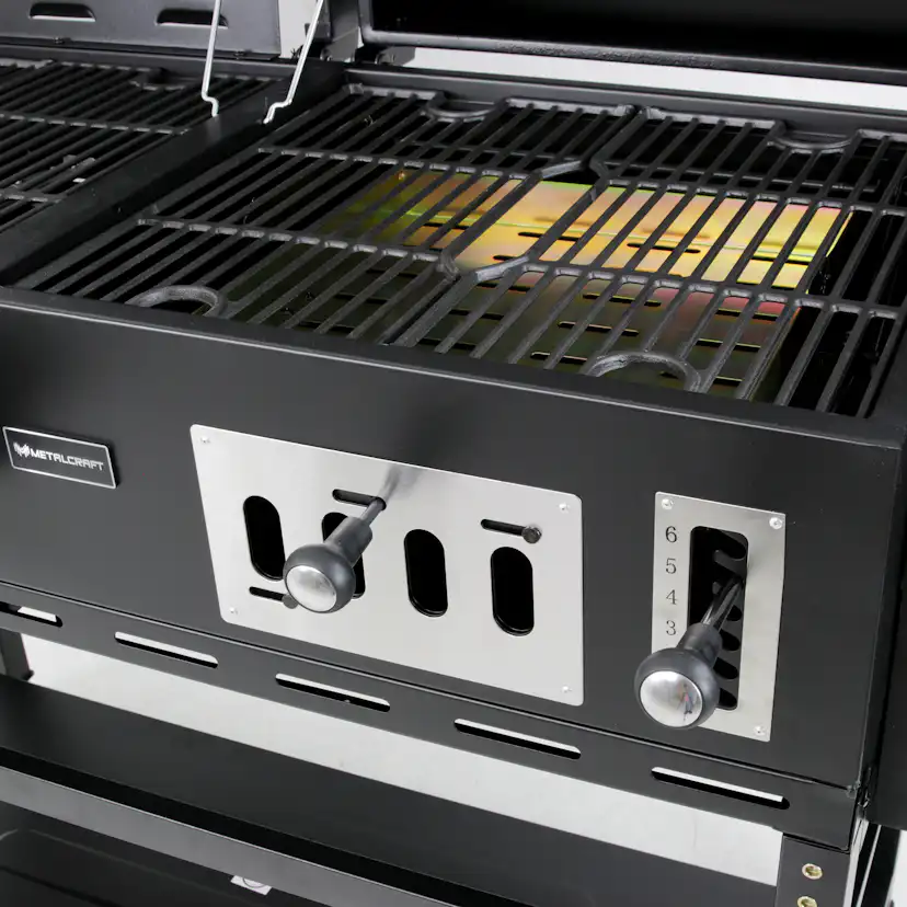 Gasol/Kolgrill Metalcraft Cleveland med Rök