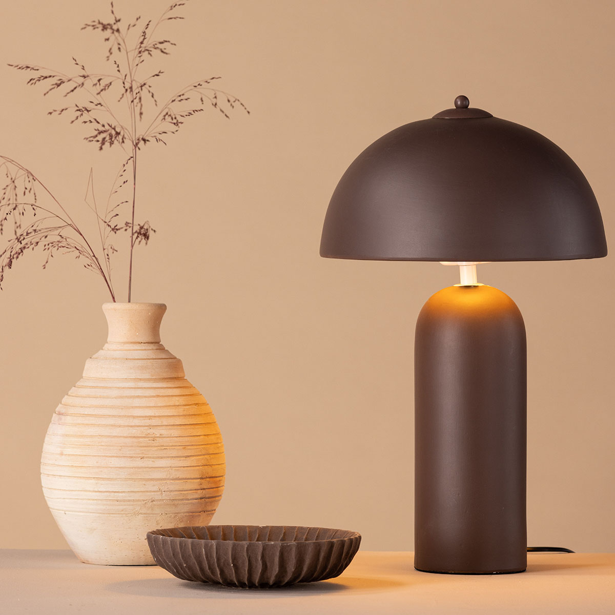 Bordslampa Venture Home Corello Beige Spraystone Design