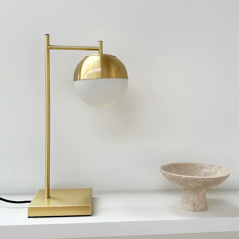 Bordslampa Dyberg Larsen French collection Caen