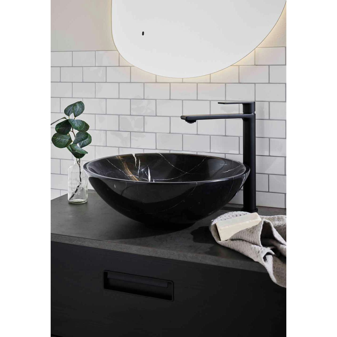 Tvättställ Noro Marble med Tvättställsblandare Neo