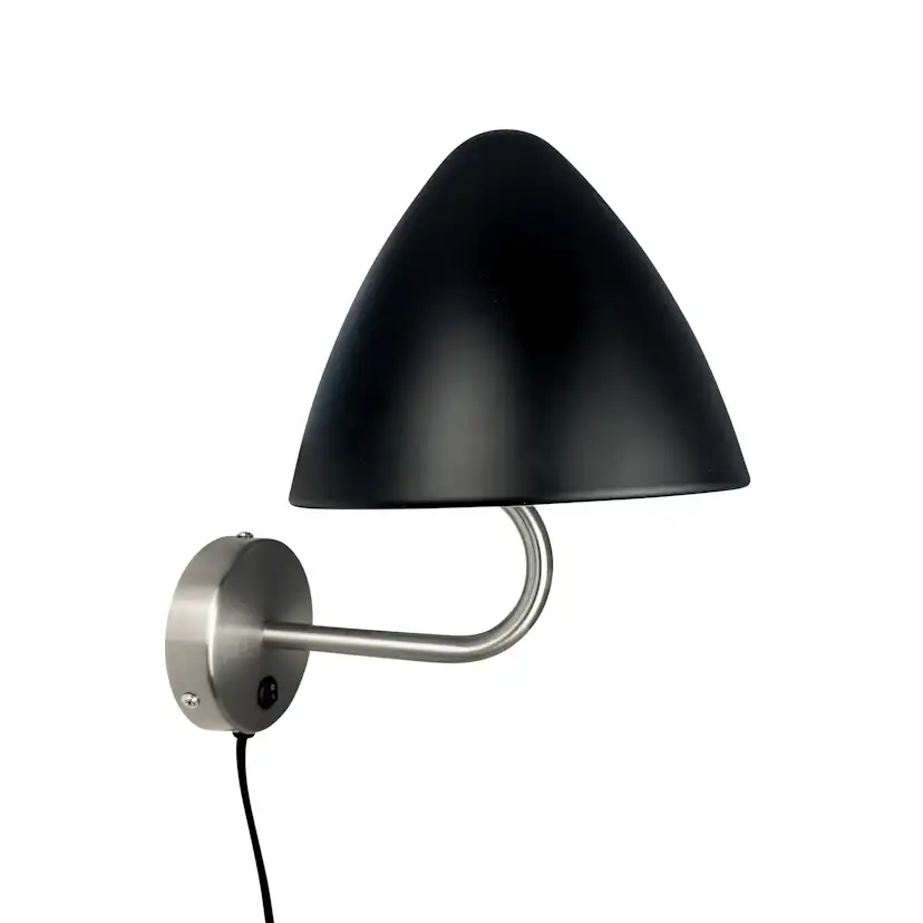 Vägglampa Dyberg Larsen Oulu