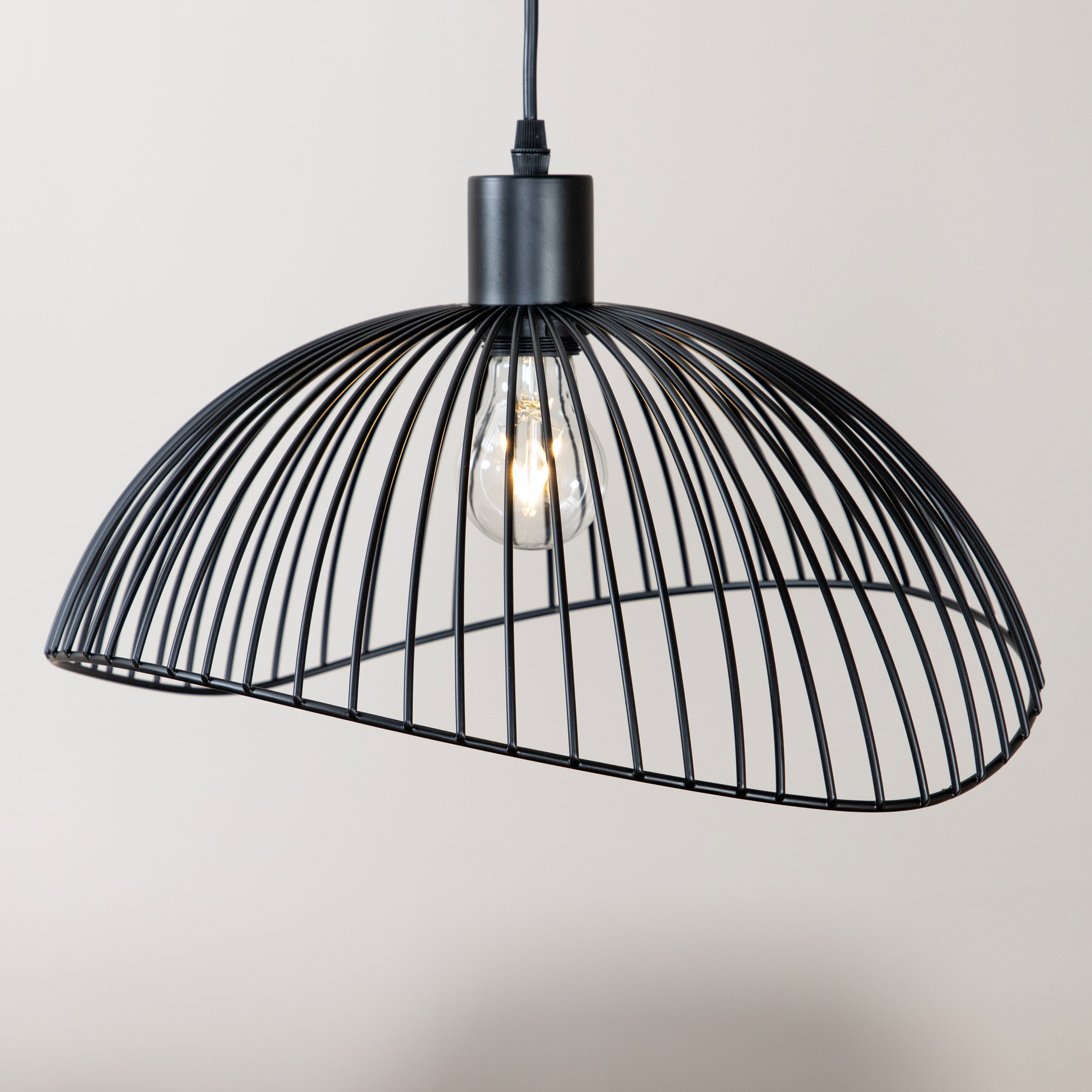Elsa Pendant Lamp L400*W340*H220 Black BxDxH: 400x340x220 mm