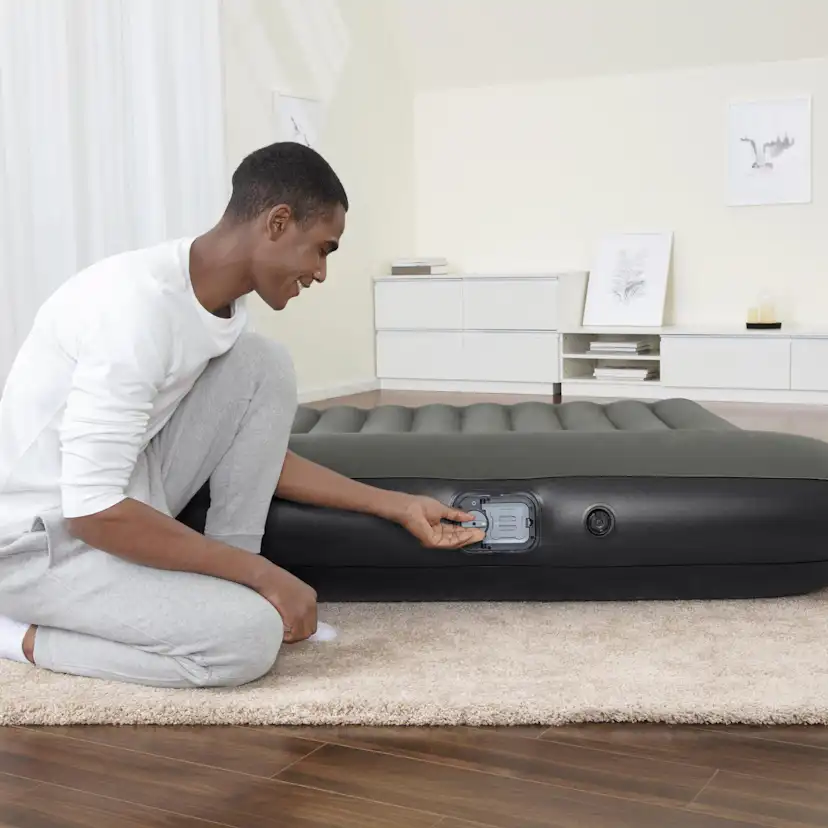 Uppblåsbar madrass Bestway Inbyggd Batteridriven Pump Tritech Airbed