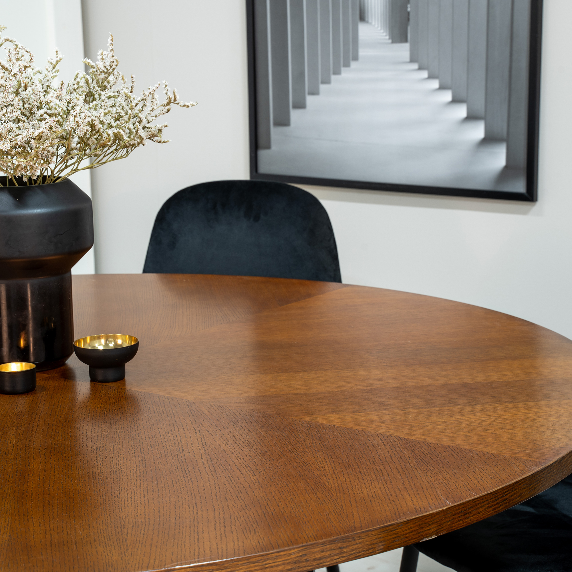 Matgrupp furniture/fashion Copenhagen med 6 Pobbie Stolar