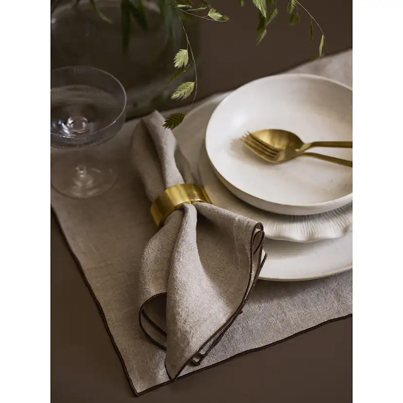 Servett Svanefors Celine