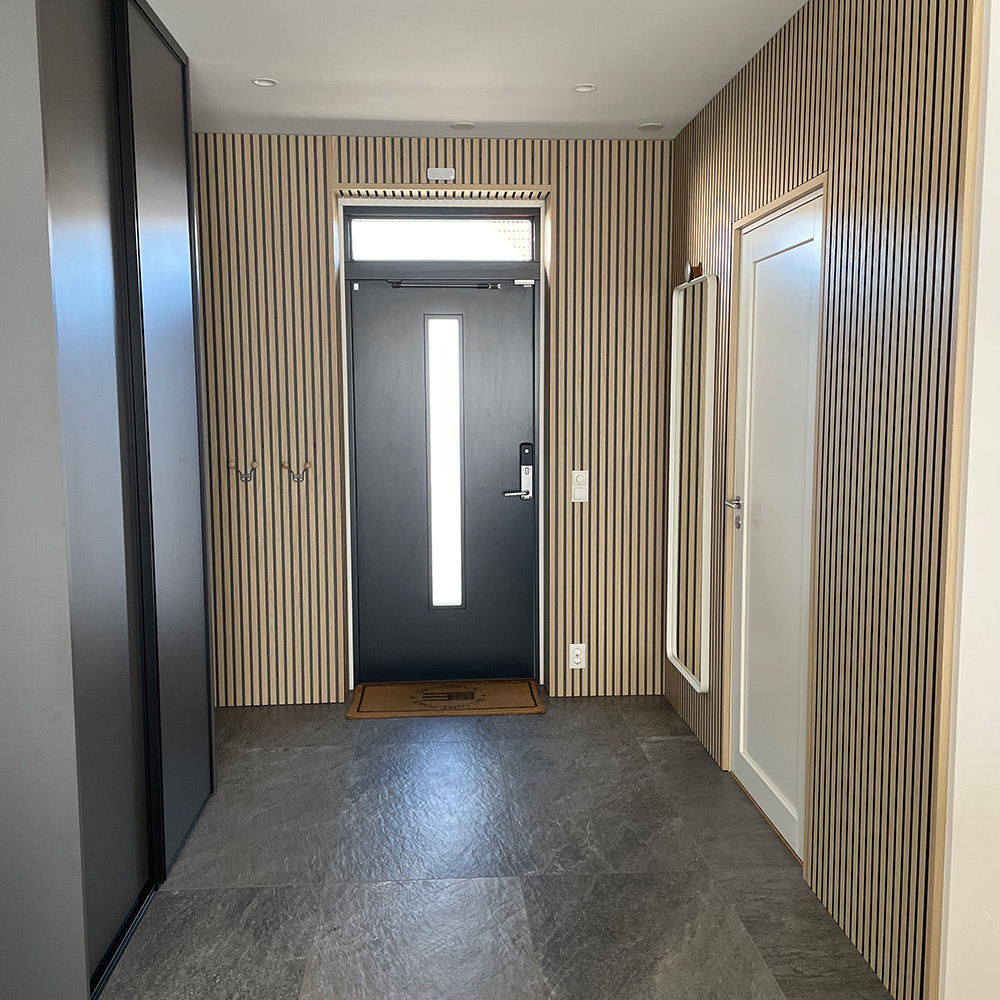 Akustikpanel Wood on wall Ek Vitlackad