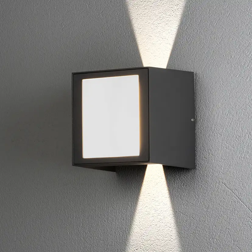 Vägglykta Gnosjö Konstsmide Cremona Upp/Ned/Fram 3X3W High Power LED