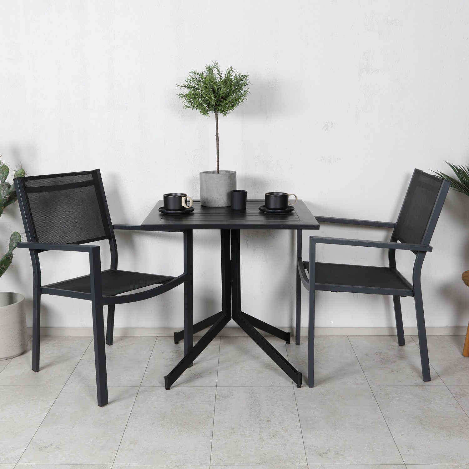 Cafégrupp Venture Home Wella med 2 Cubb Matstolar