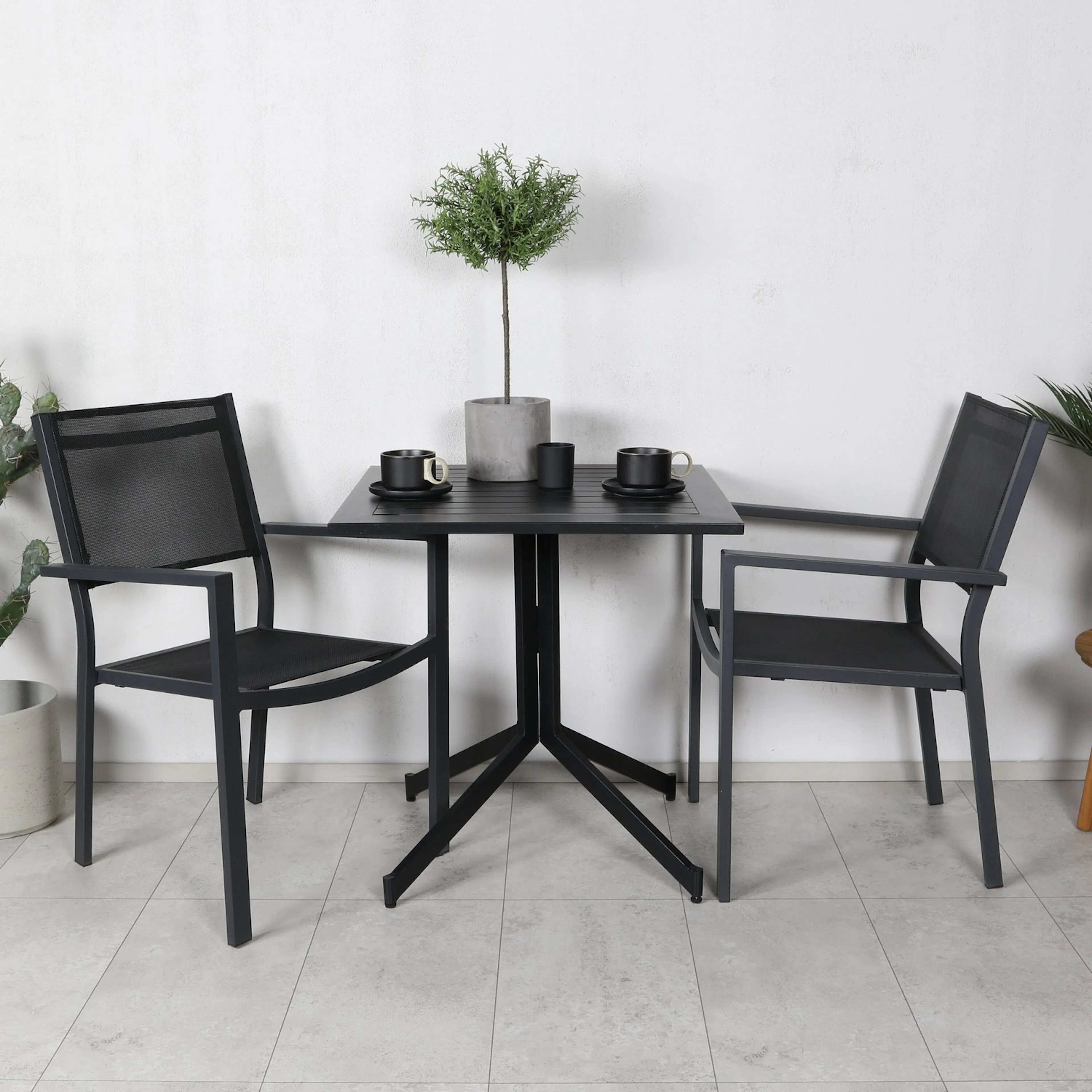 Cafégrupp Venture Home Wella med 2 Cubb Matstolar