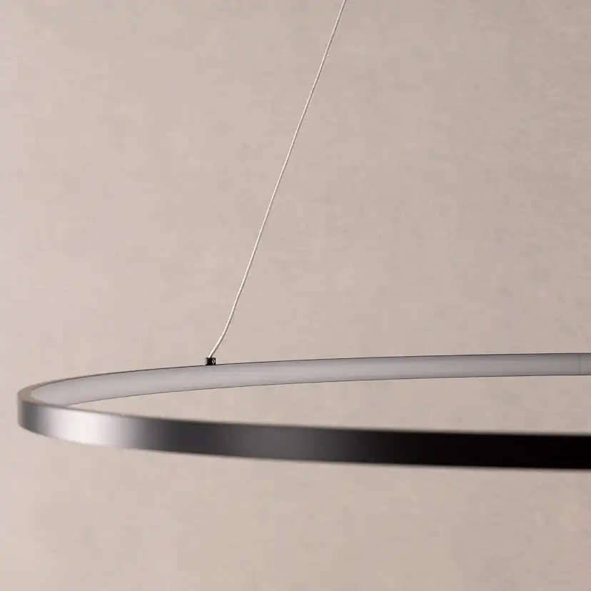 Taklampa Vind Rödäng x Josefin Lustig LED-Lampa Svart Aluminium