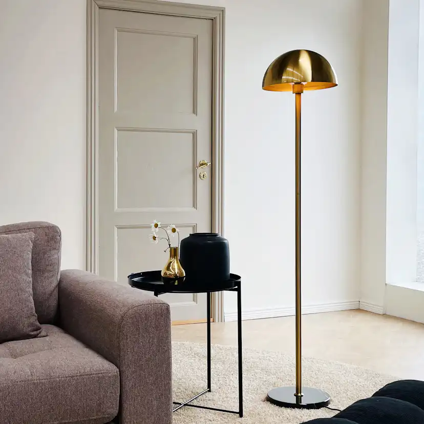 Golvlampa Dyberg Larsen French collection Menton