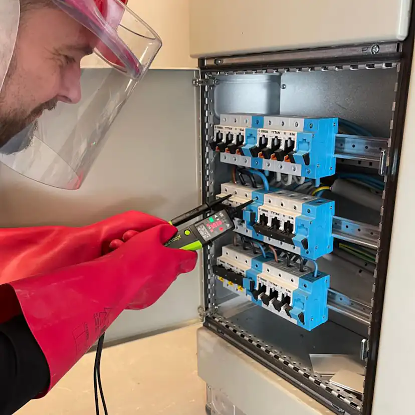 Spänningsprovare Elma Instruments 2100X