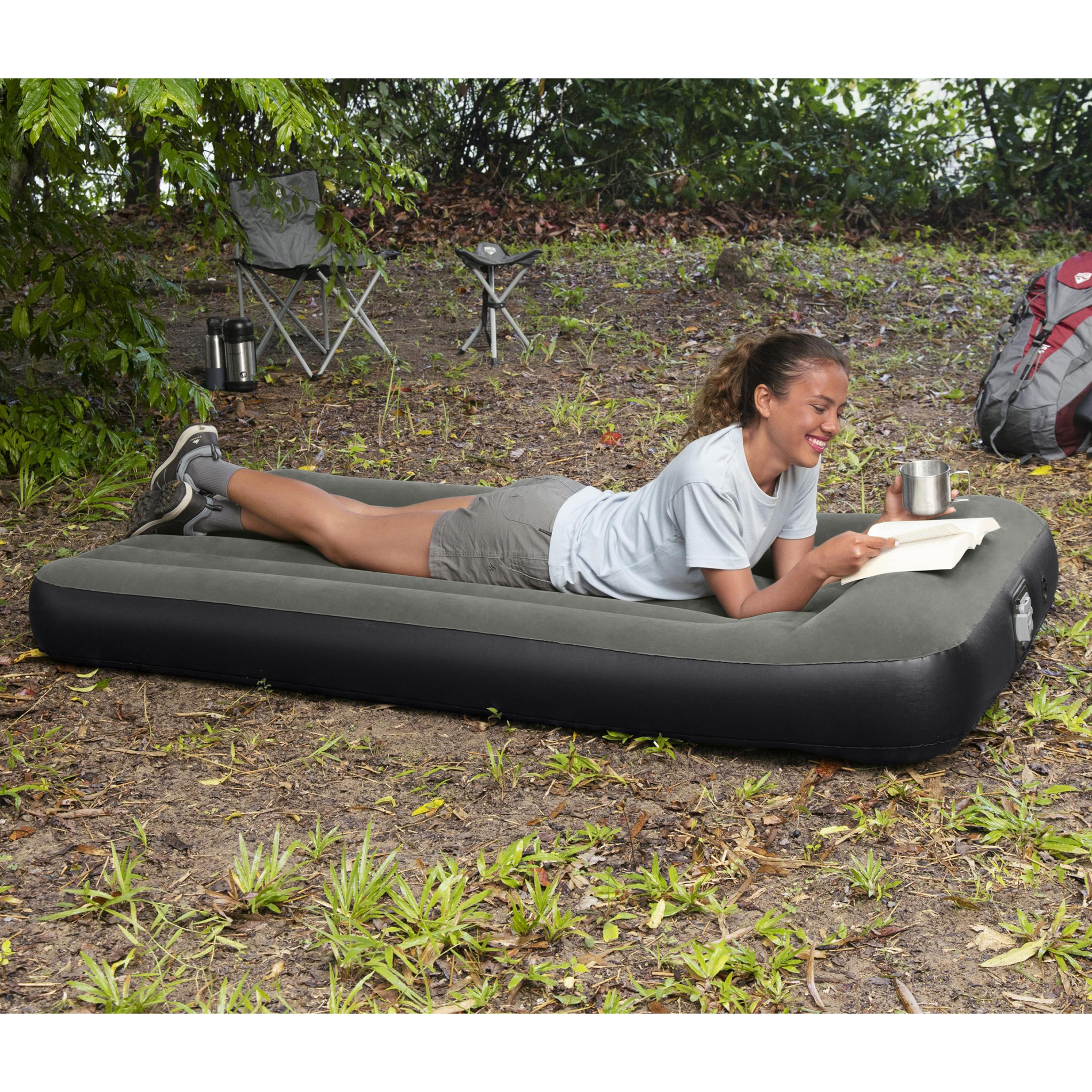 Uppblåsbar madrass Bestway Inbyggd Batteridriven Pump Tritech Airbed