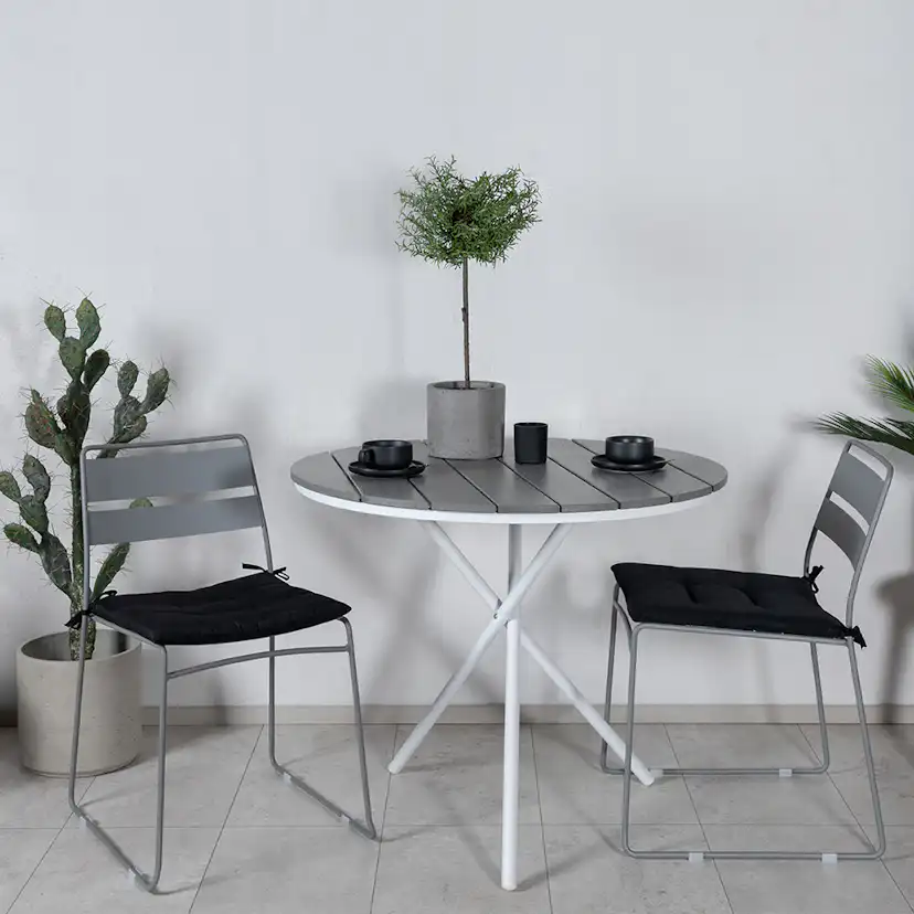 Matgrupp Venture Home Pandi Rund med 2 Liva Stolar