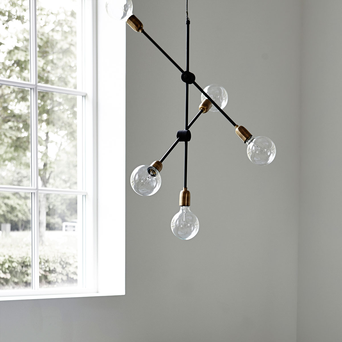 Taklampa House Doctor Molecular 78 cm