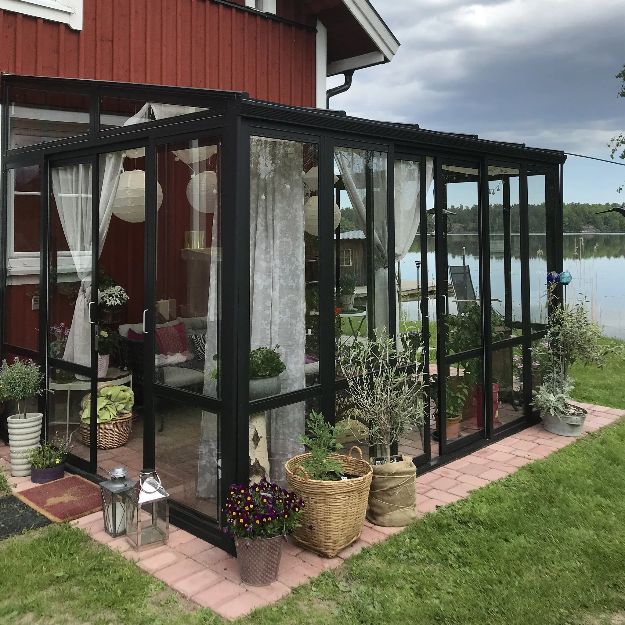 Uterum Metalcraft 10,7m² Säkerhetsglas Svart