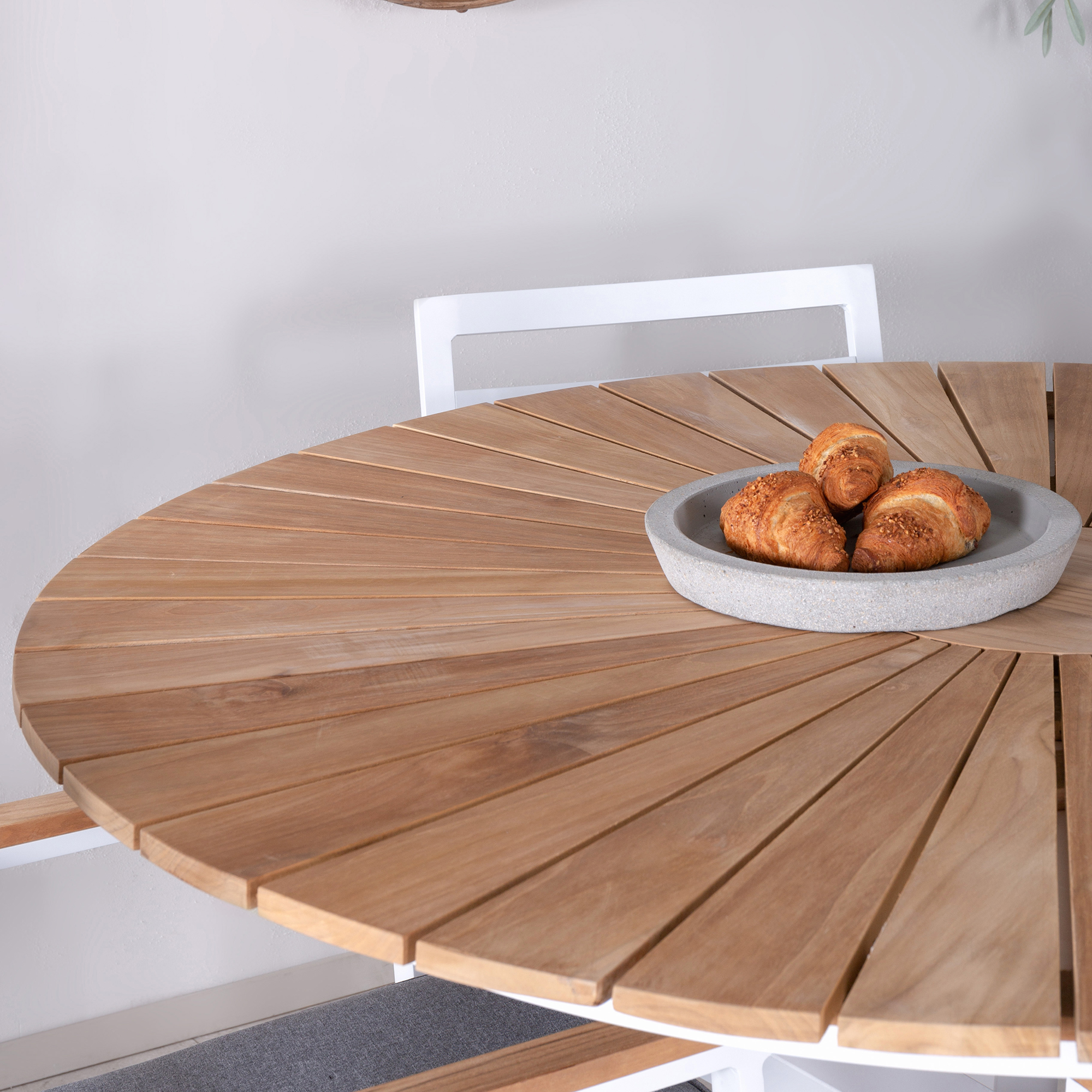 Matgrupp Venture Home Mendi Rund med 4 Bury Stolar