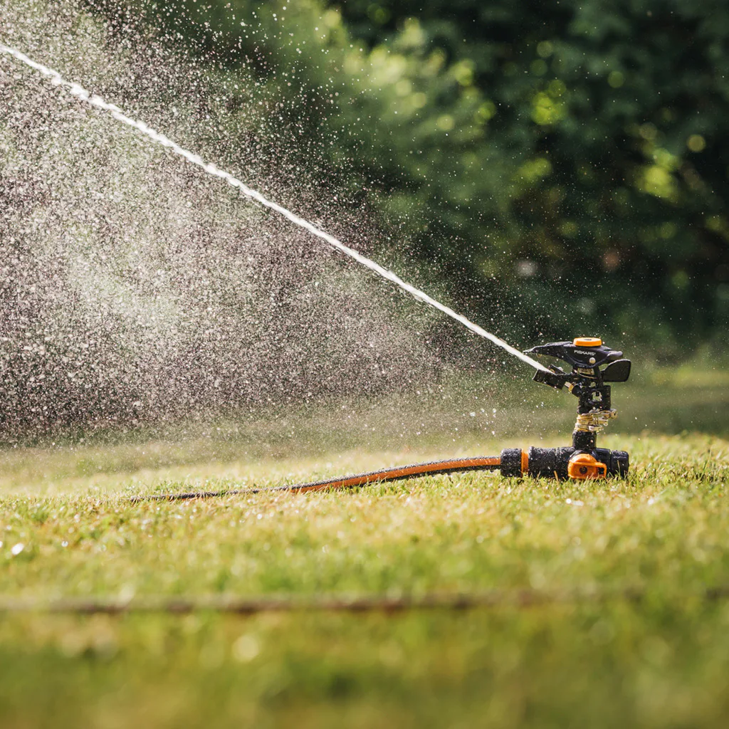 Impulsspridare Fiskars med Jordspik