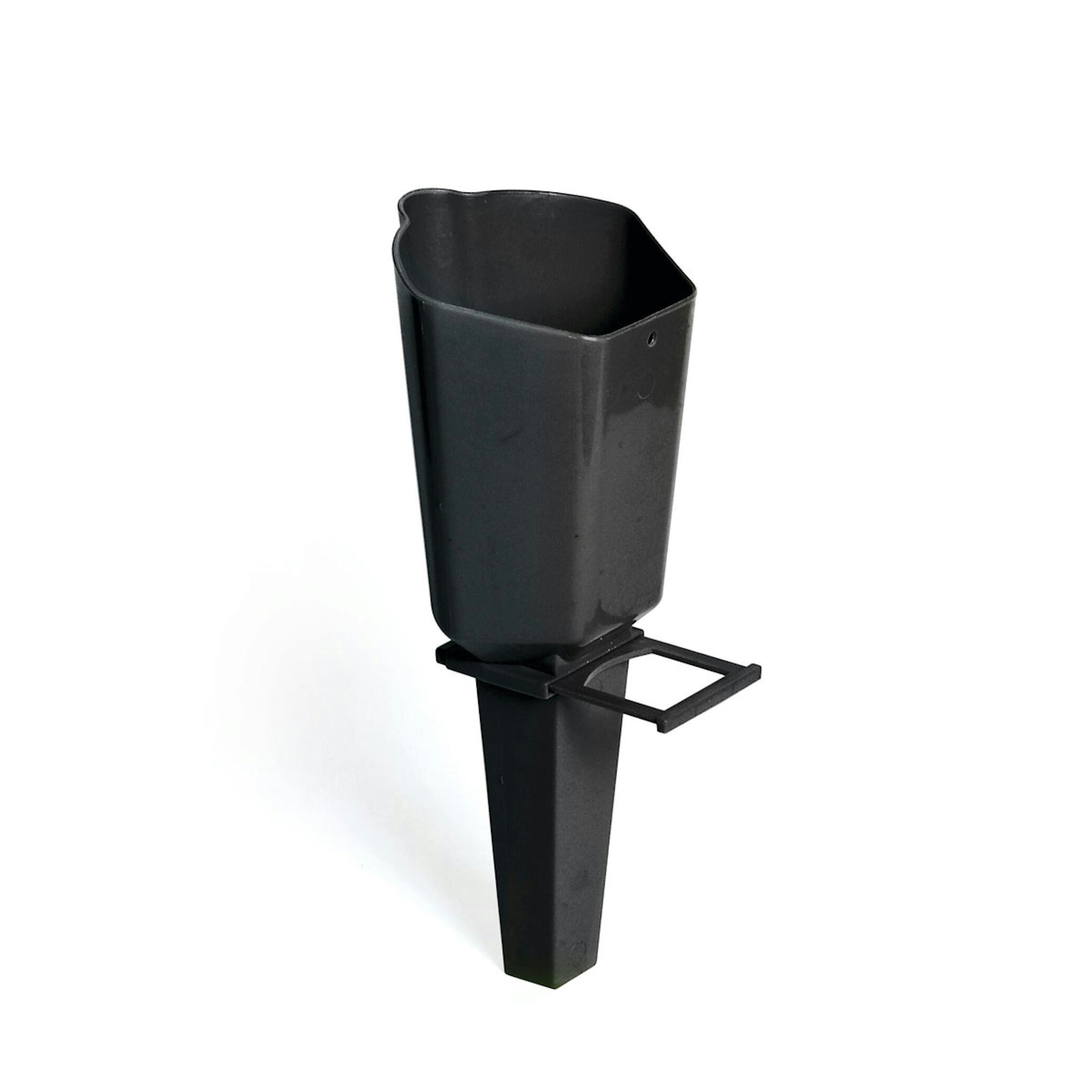 Skopa Nelson Garden för Foder