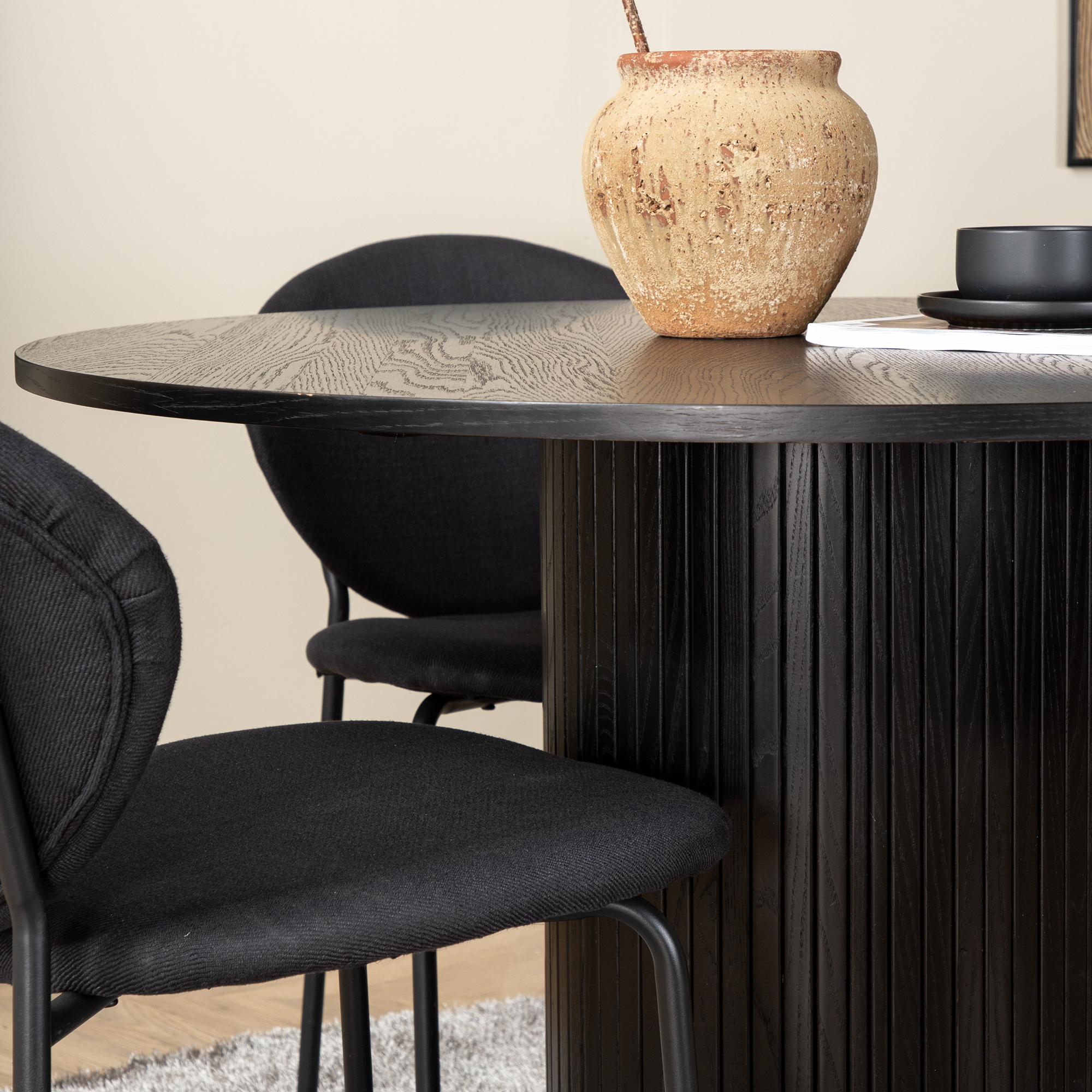Matgrupp Venture Home Bianca Rund med 4 Valor Stolar