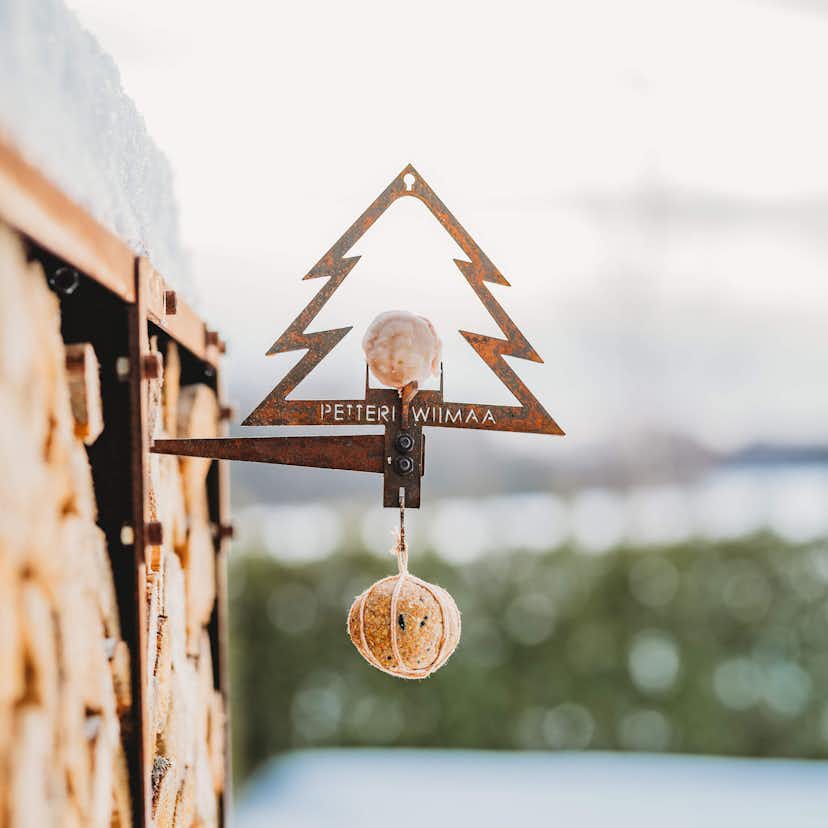 Fågelmatare GrillSymbol Petteri Wiimaa Tree