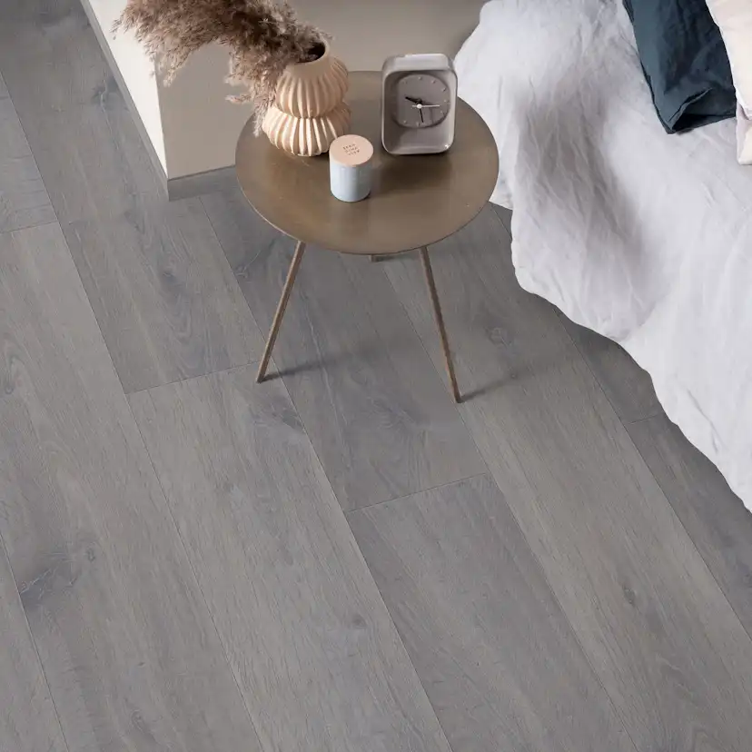 Laminatgolv Modern Plank 4V - SensationURBAN GREY OAK, PLANK Original Excellence