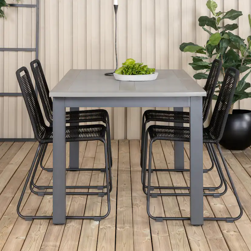 Matgrupp Venture Home Aleyna 160 med 4 Leon Stapelbara Matstolar